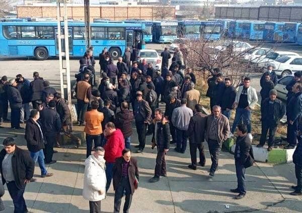 اعتصاب و تجمع رانندگان اتوبوس های شهری ارومیه